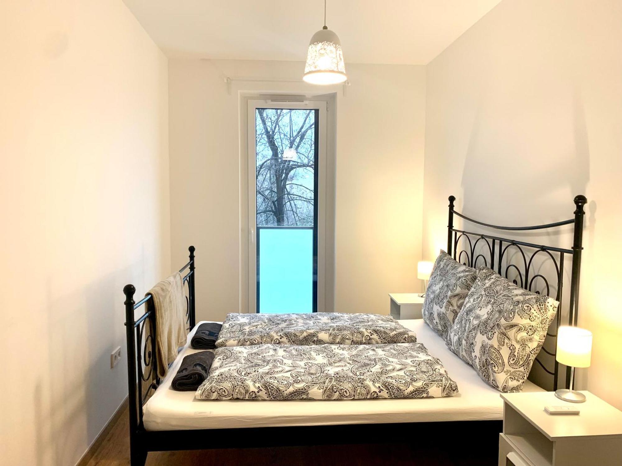 Westside Residence Apartment - Modern & Peaceful - Free Garage! Budapesta Exterior foto