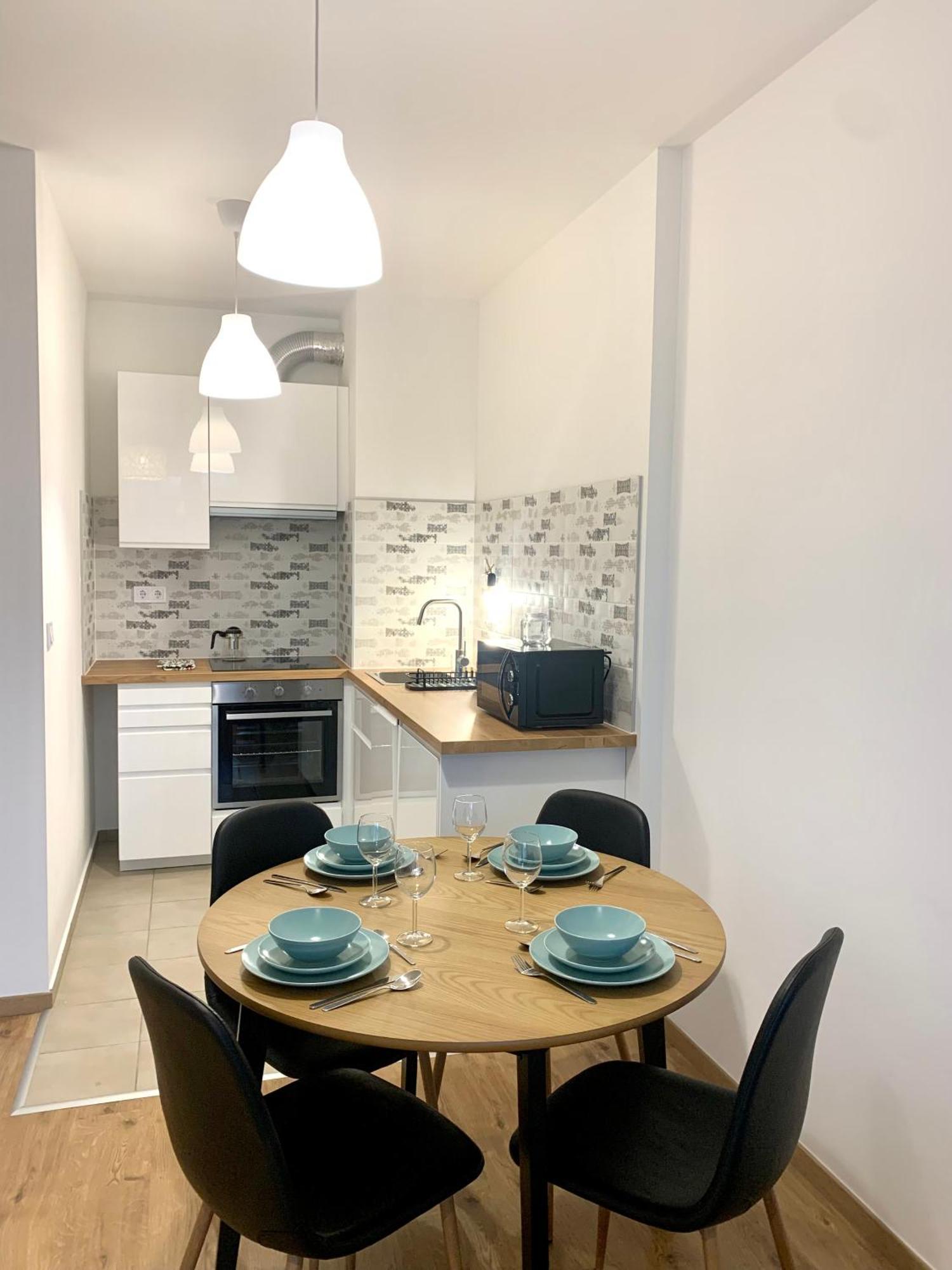 Westside Residence Apartment - Modern & Peaceful - Free Garage! Budapesta Exterior foto